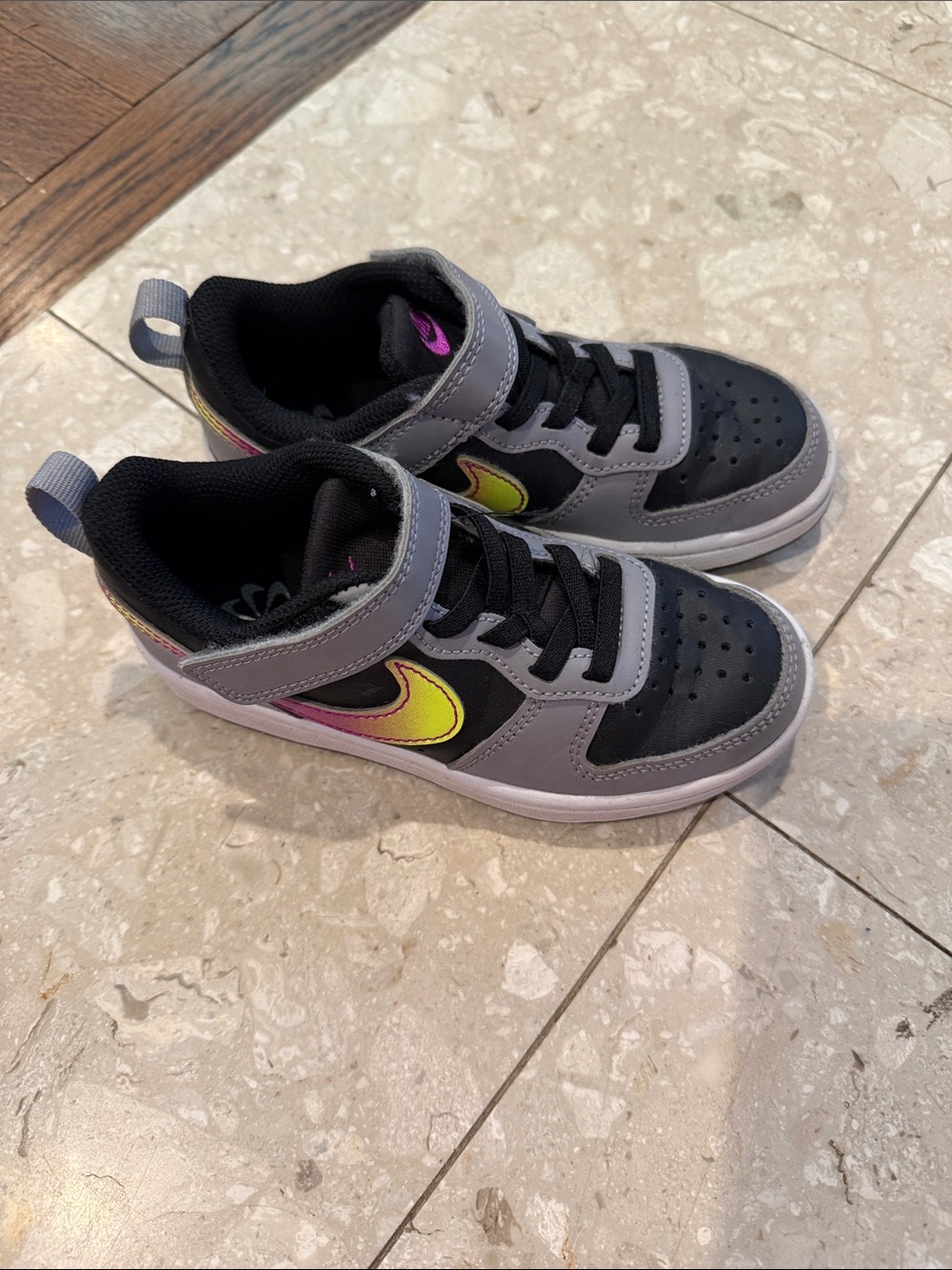 Nike Sneakers